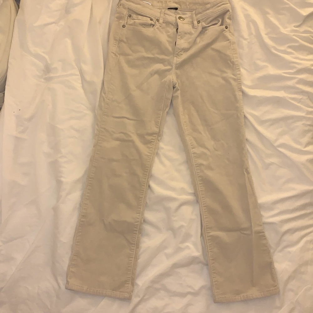 American Eagle Super Stretch Flare Corduroy Cream Pants “US Size 6